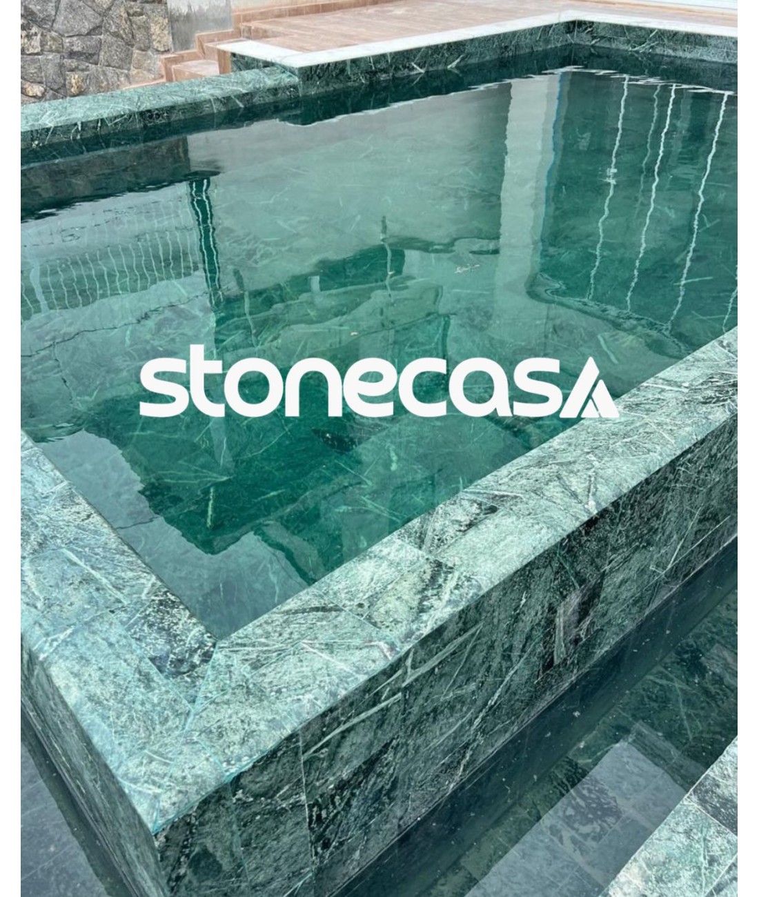 Piscina em Pedra-Sabão Verde Stone Casa Pedra-Sabão Verde Stone Casa em piscina de alto padrão