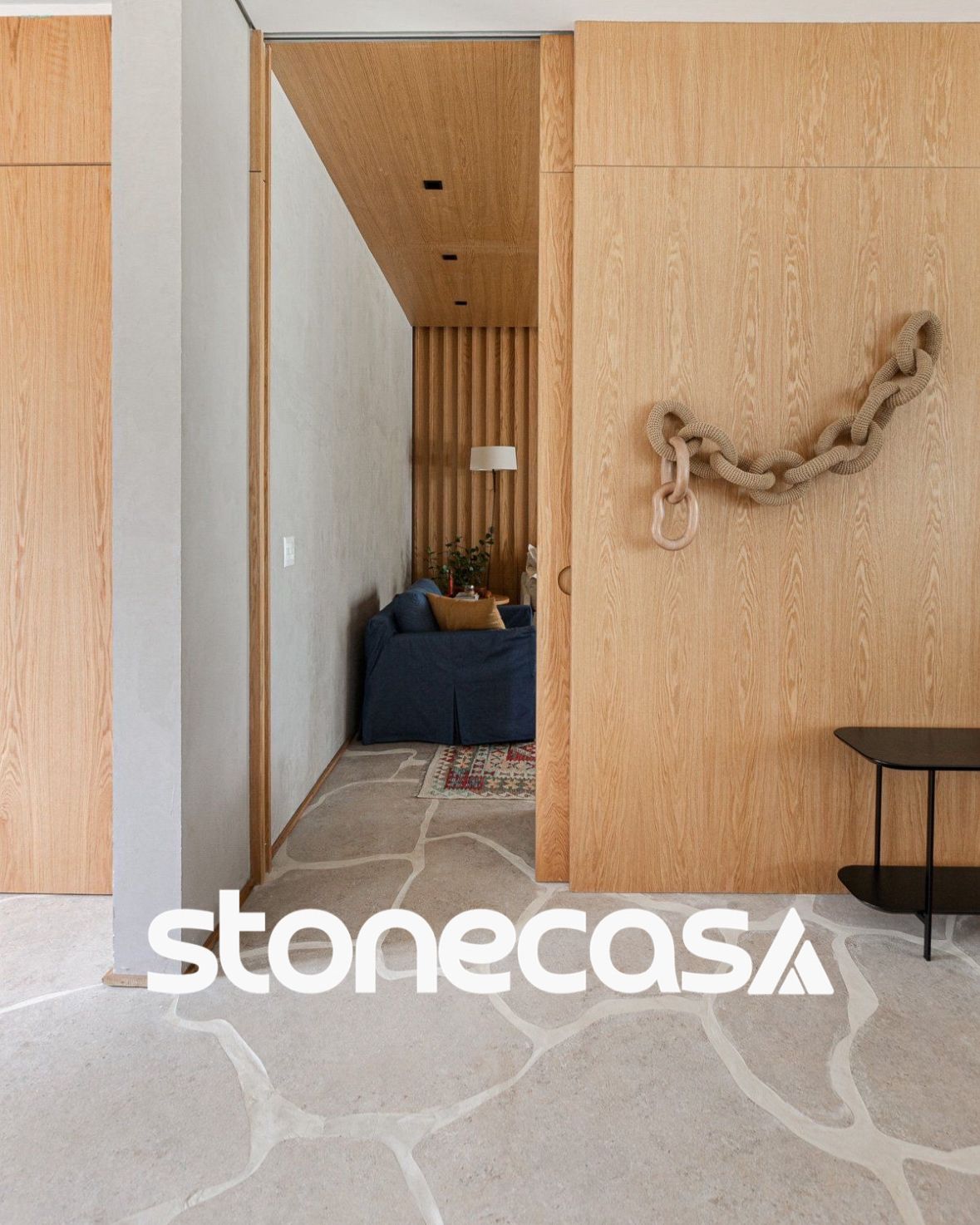 Lajinha Laminada Granito Rustico | Stone Casa lajinha laminada aplicada em parede com acabamento natural