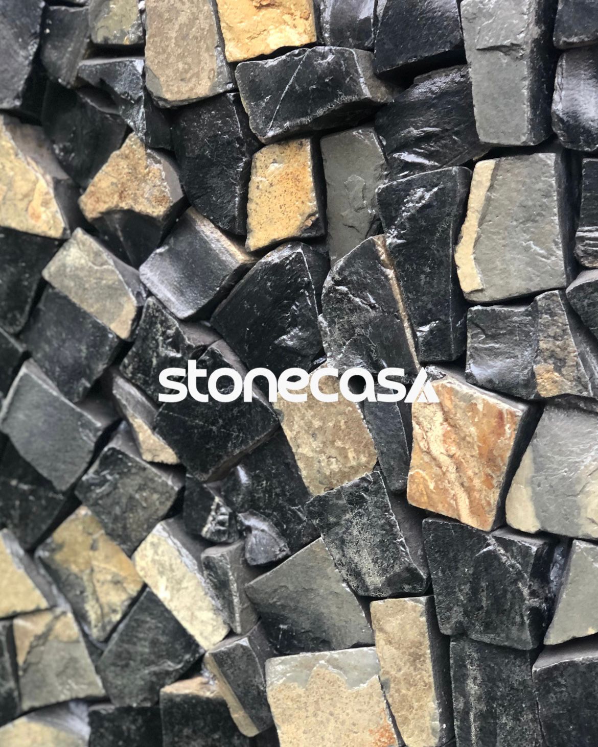 Fachada com Pedra Portuguesa Dourada Alto Padrão A Joia da Natureza em Seu Projeto — Pedra Portuguesa Casca Dourada Stone Casa eco-friendly