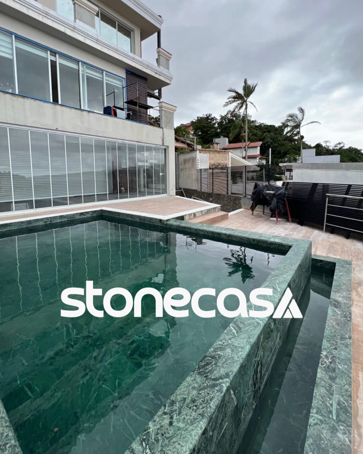 Pedra Sabão para Piscina – Preço, Limpeza e Desempenho | Stone Casa Pedra sabão para piscina com foco em preço, limpeza correta e desempenho em áreas molhadas – Stone Casa