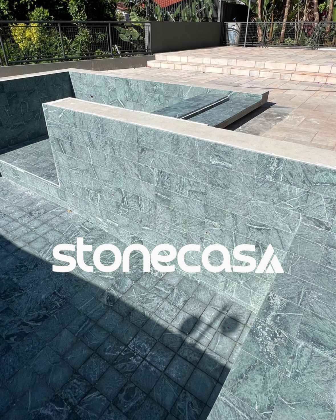 Pedra Sabão para Piscina: Guia Técnico Completo